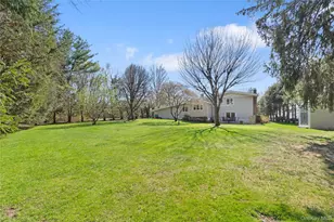 11 Laurie Pl, Glen Cove, NY 11542 - Photo 20