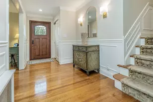 5 Fairfield Ave, Port Washington, NY 11050 - Photo 2