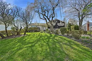 17 Manning Dr, East Northport, NY 11731 - Photo 4