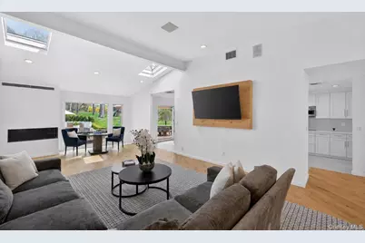 161 Yukon Drive, Woodbury, NY 11797 - Photo 6