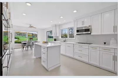 161 Yukon Drive, Woodbury, NY 11797 - Photo 10