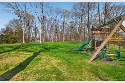 161 Yukon Drive, Woodbury, NY 11797 - Photo 38