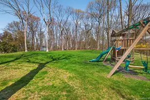 161 Yukon Dr, Woodbury, NY 11797 - Photo 38