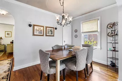 524 Concord Avenue, Williston Park, NY 11596 - Photo 6