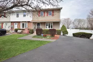 35 Black Stallion Ct, Middletown, NY 10940 - Photo 6