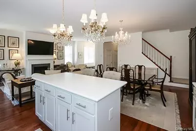 4 Spring Court, Huntington, NY 11743 - Photo 12