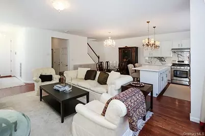 4 Spring Court, Huntington, NY 11743 - Photo 8
