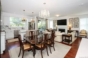 4 Spring Ct, Huntington, NY 11743 - Photo 14