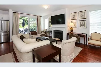 4 Spring Court, Huntington, NY 11743 - Photo 6