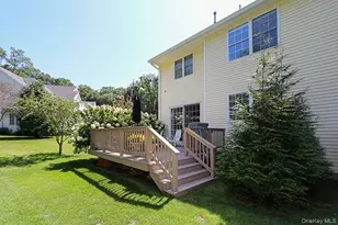 4 Spring Ct, Huntington, NY 11743 - Photo 30