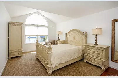 4 Spring Court, Huntington, NY 11743 - Photo 20