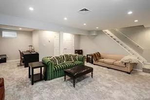 4 Spring Ct, Huntington, NY 11743 - Photo 26