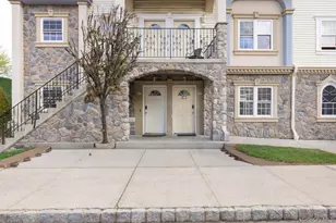 7 Elm St, Spring Valley, NY 10977 - Photo 4