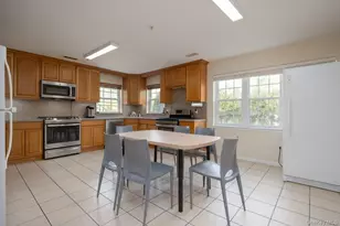 7 Elm St, Spring Valley, NY 10977 - Photo 6