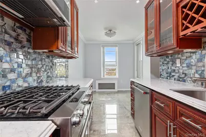 60th Street 34th Avenue #6D, Woodside, NY 11377 - Photo 1