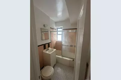 63-109 Saunders Street #A8, Rego Park, NY 11374 - Photo 6