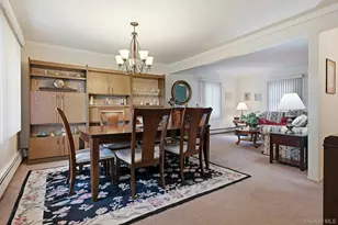 124 Saddle Ln, Levittown, NY 11756 - Photo 10