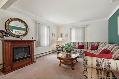 124 Saddle Lane, Levittown, NY 11756 - Photo 14