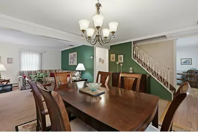 124 Saddle Lane, Levittown, NY 11756 - Photo 12