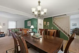 124 Saddle Ln, Levittown, NY 11756 - Photo 12