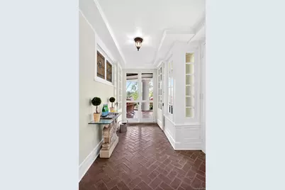 25 West Drive, Manhasset, NY 11030 - Photo 16