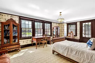 25 West Dr, Manhasset, NY 11030 - Photo 30