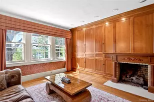 25 West Dr, Manhasset, NY 11030 - Photo 28