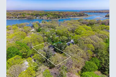 865 Track Avenue, Cutchogue, NY 11935 - Photo 2
