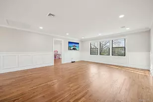 129 Tardy Ln S, Wantagh, NY 11793 - Photo 30