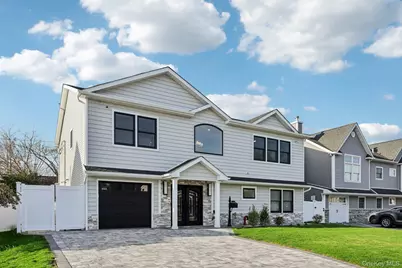 129 Tardy Lane S, Wantagh, NY 11793 - Photo 2