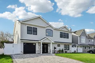 129 Tardy Ln S, Wantagh, NY 11793 - Photo 2