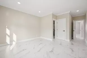 129 Tardy Ln S, Wantagh, NY 11793 - Photo 20