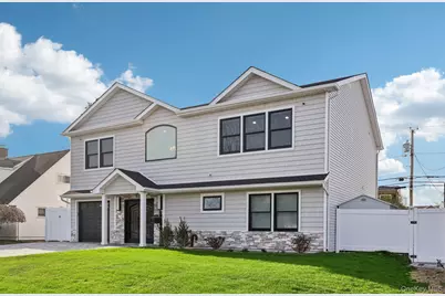 129 Tardy Lane S, Wantagh, NY 11793 - Photo 1