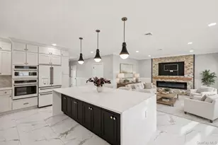 129 Tardy Ln S, Wantagh, NY 11793 - Photo 8