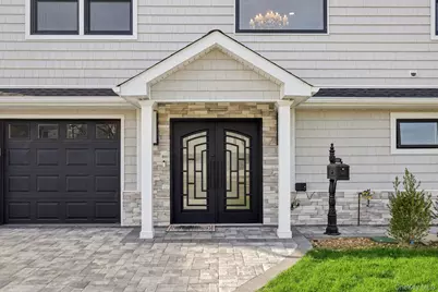129 Tardy Lane S, Wantagh, NY 11793 - Photo 4