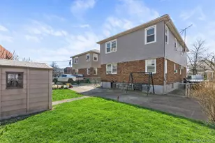 95-21 150th Rd, Ozone Park, NY 11417 - Photo 26
