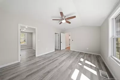 24 Farmingdale Lane, Bloomingburg, NY 12721 - Photo 14