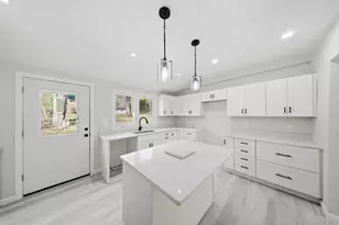 24 Farmingdale Ln, Bloomingburg, NY 12721 - Photo 1