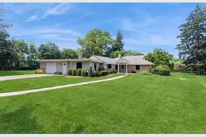 2 Foxwood Road, Great Neck, NY 11024 - Photo 1