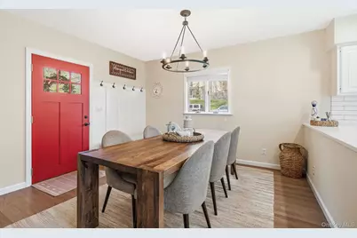 47 Valley View Terrace, Mount Kisco, NY 10549 - Photo 10