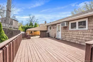 21 Norman St, Lynbrook, NY 11563 - Photo 24