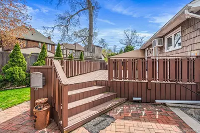 21 Norman Street, Lynbrook, NY 11563 - Photo 22