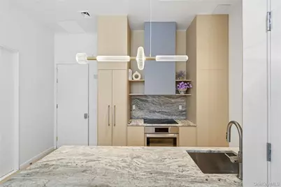 25-08 43rd Avenue #6B, Long Island City, NY 11101 - Photo 6