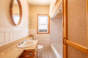 89-90 221st St, Queens Village, NY 11427 - Photo 16