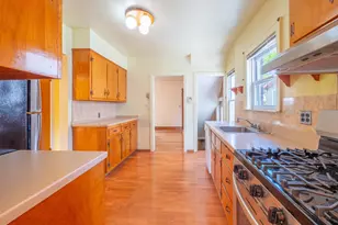 89-90 221st St, Queens Village, NY 11427 - Photo 10