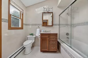 64 Muttontown Eastwoods Rd, Syosset, NY 11791 - Photo 16
