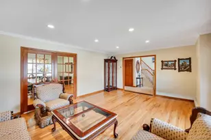 64 Muttontown Eastwoods Rd, Syosset, NY 11791 - Photo 8