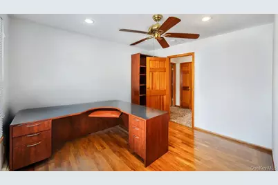 64 Muttontown Eastwoods Road, Syosset, NY 11791 - Photo 22