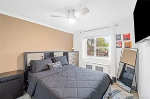220-02 Stronghurst Ave, Queens Village, NY 11427 - Photo 14