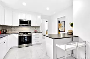 17 Neulist Ave, Port Washington, NY 11050 - Photo 8